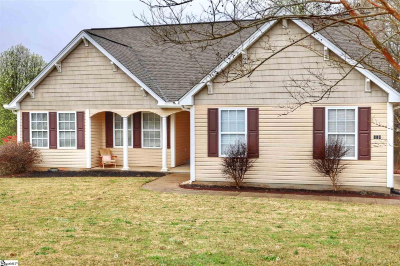 Property image 2 at 124 Abners Run Drive, Greer, SC 29651