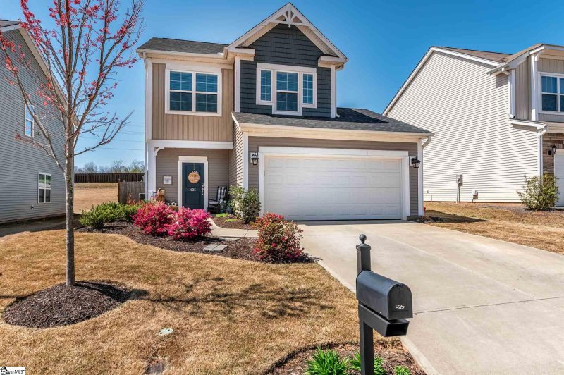 Property image 2 at 425 N Ivestor Court, Inman, SC 29349