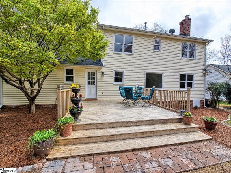 Property image 3 at 120 Treebrooke Drive, Greenville, SC 29607