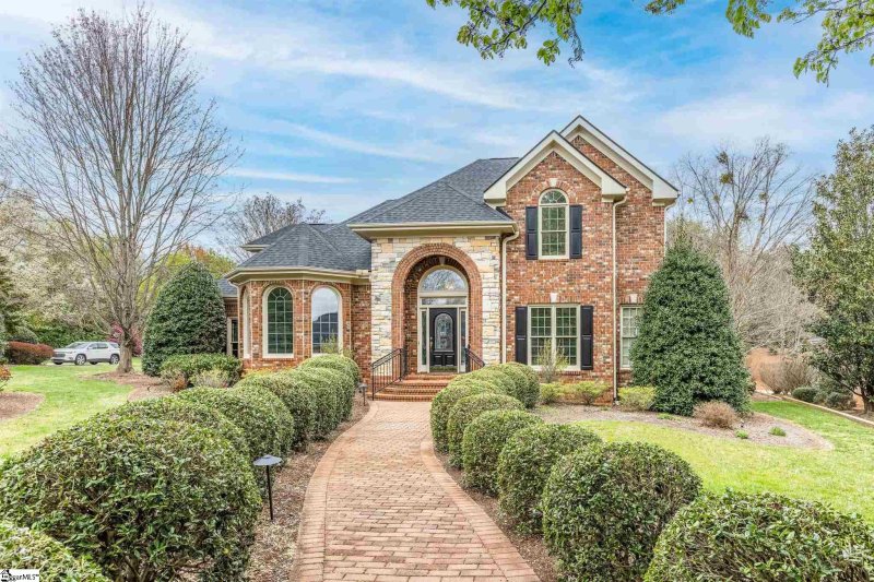 106 W. Cleveland Bay Court