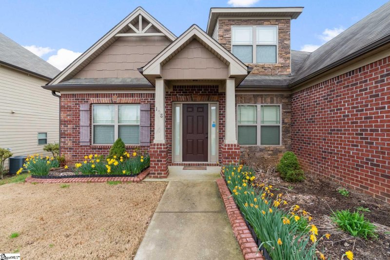 Property image 3 at 108 Dairwood Drive, Simpsonville, SC 29680