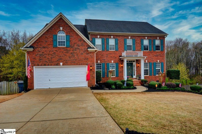 14 Suffolk Downs Way