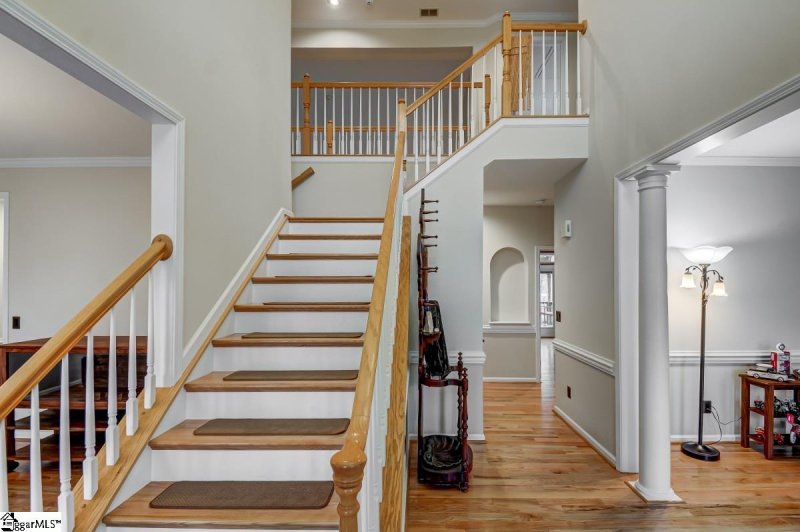 Property image 3 at 14 Suffolk Downs Way, Greenville, SC 29615