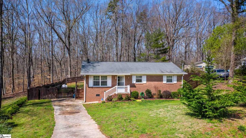 141 Clearview Circle