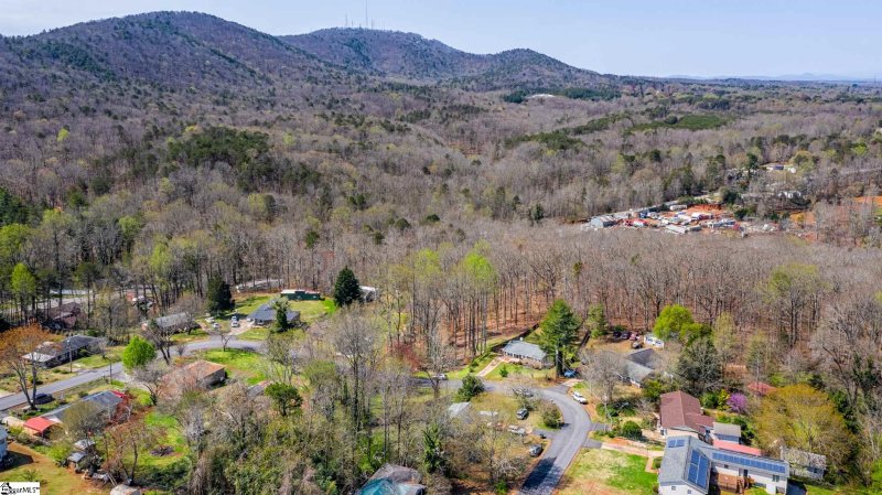 Property image 4 at 141 Clearview Circle, Travelers Rest, SC 29690