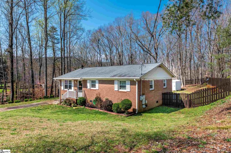 Property image 5 at 141 Clearview Circle, Travelers Rest, SC 29690