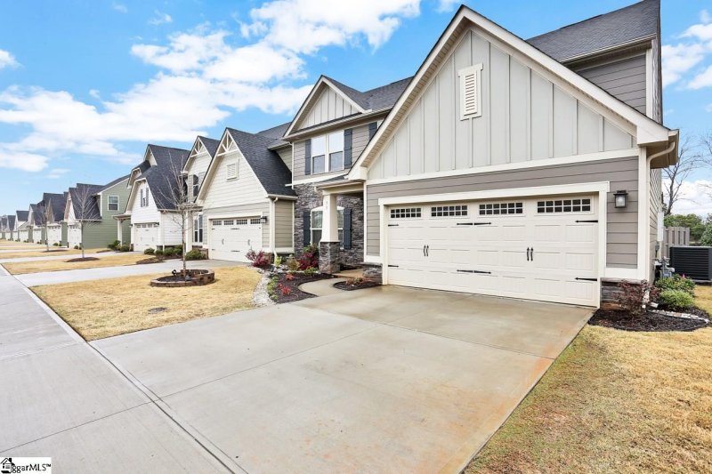 Property image 3 at 73 Hemingway Lane, Simpsonville, SC 29681