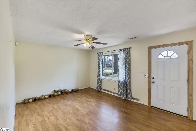 Property image 2 at 3 Prestbury Drive, Greenville, SC 29605