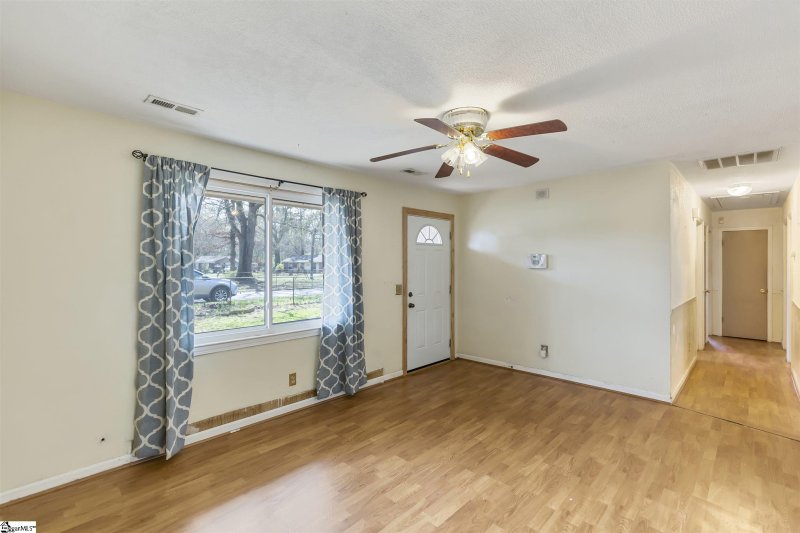 Property image 3 at 3 Prestbury Drive, Greenville, SC 29605