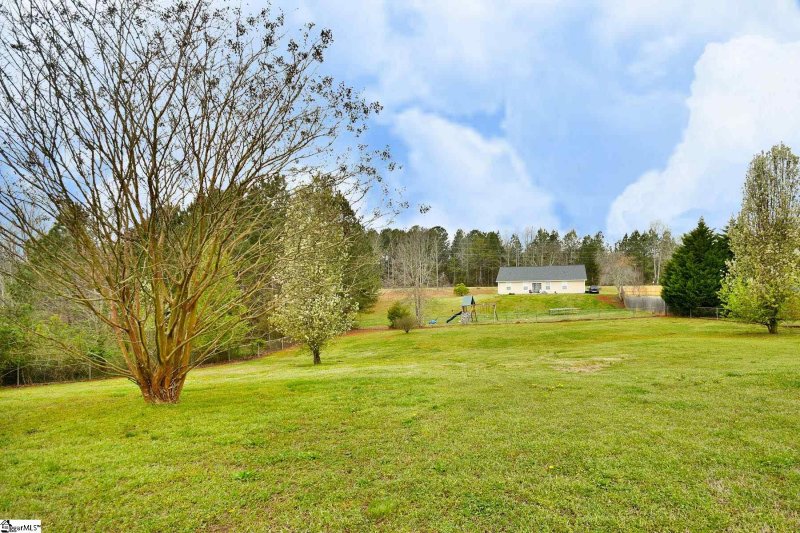 Property image 2 at 111 McBrie Lane, Pendleton, SC 29670