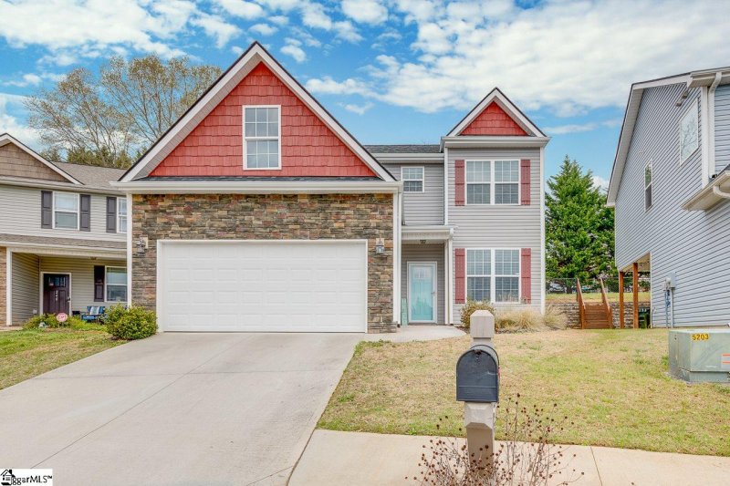 Property image 2 at 236 Summerlea Lane, Greer, SC 29651