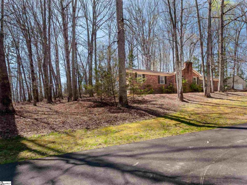 Property image 4 at 406 Roosevelt Drive, Easley, SC 29642