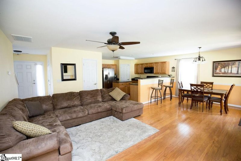 Property image 5 at 106 Wood Hopper Court, Easley, SC 29642