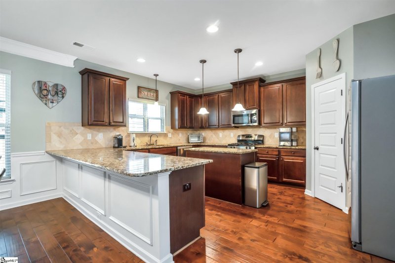 Property image 2 at 508 Dovestone Drive, Simpsonville, SC 29681