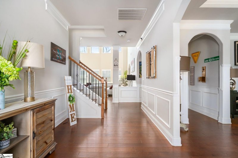 Property image 3 at 432 Coleridge Lane, Greer, SC 29651