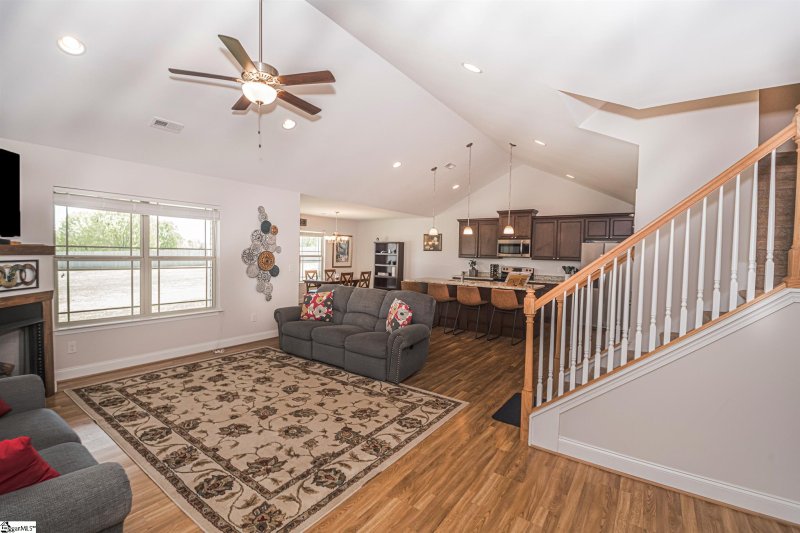 Property image 2 at 614 E Keepsake Lane, Inman, SC 29349