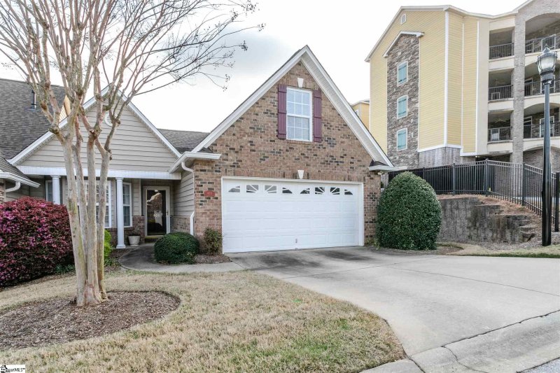 Property image 3 at 400 Falling Rock Way, Greenville, SC 29615