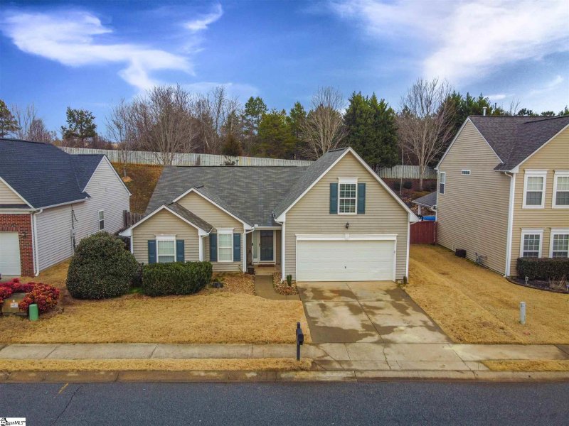 Property image 2 at 108 Constantine Way, Greer, SC 29650