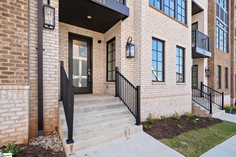 Property image 2 at 111 Wardlaw Street, Greenville, SC 29601