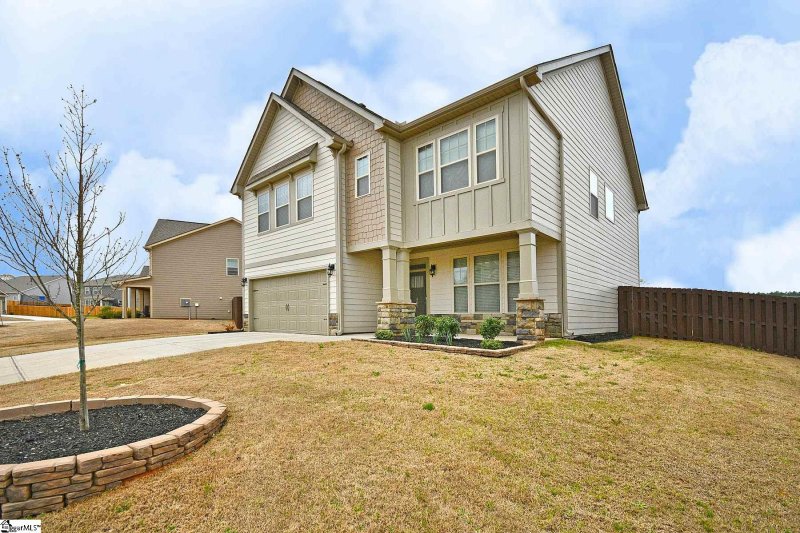 Property image 2 at 407 Brandybuck Drive, Piedmont, SC 29673