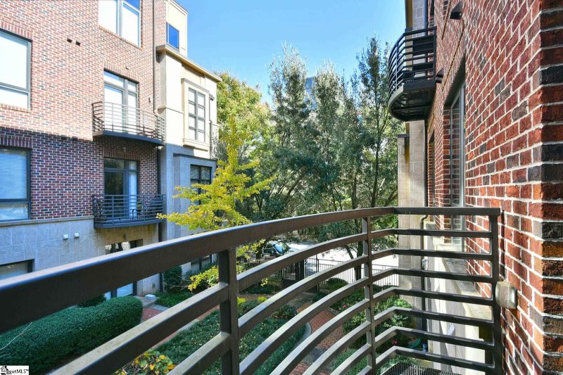 Property image 3 at 224 S Laurens Street, Greenville, SC 29601