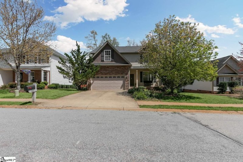 Property image 3 at 502 SUMMITBLUFF Drive, Greenville, SC 29617