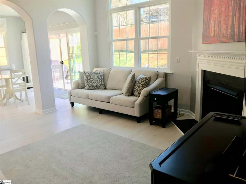 Property image 2 at 207 Peaks Court, Taylors, SC 29687