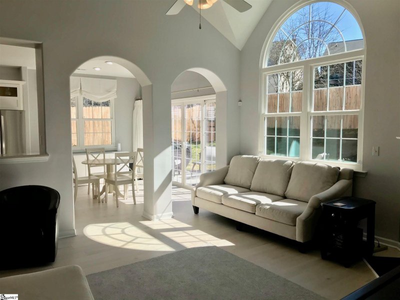 Property image 5 at 207 Peaks Court, Taylors, SC 29687