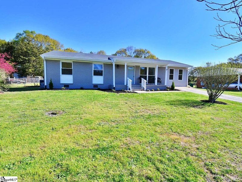 Property image 2 at 209 Havendale Drive, Fountain Inn, SC 29644