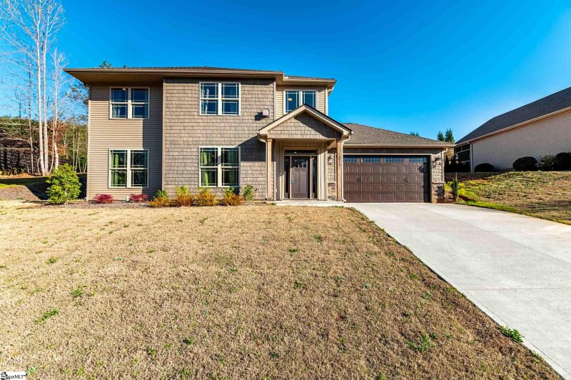 212 Crimson Glory Way