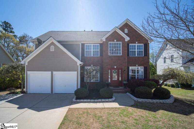 Property image 2 at 113 Saddlebrook Lane, Greenville, SC 29607