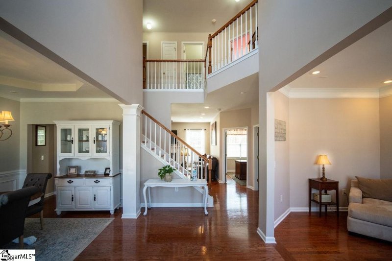 Property image 3 at 113 Saddlebrook Lane, Greenville, SC 29607