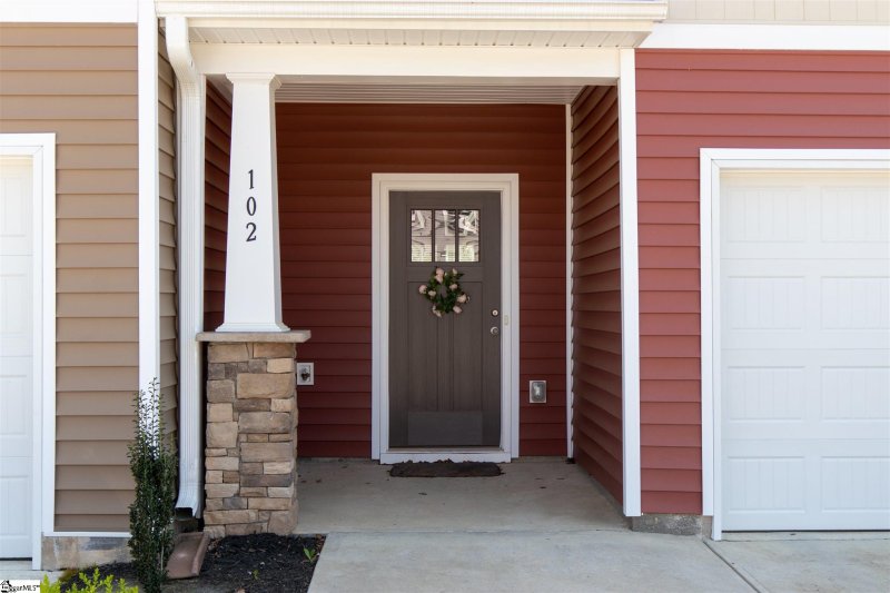 Property image 3 at 102 Addington Lane, Simpsonville, SC 29681