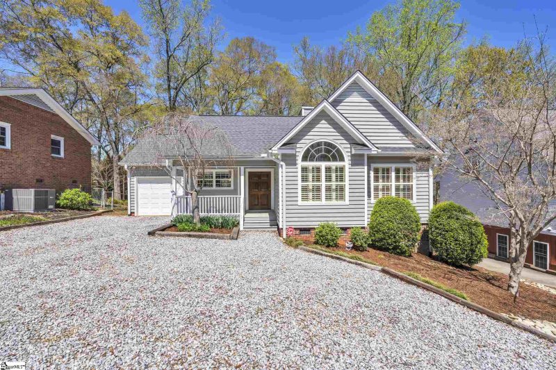 207 Forestdale Drive