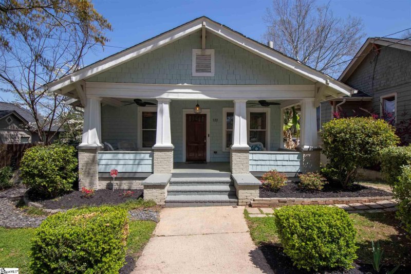 122 Ebaugh Avenue