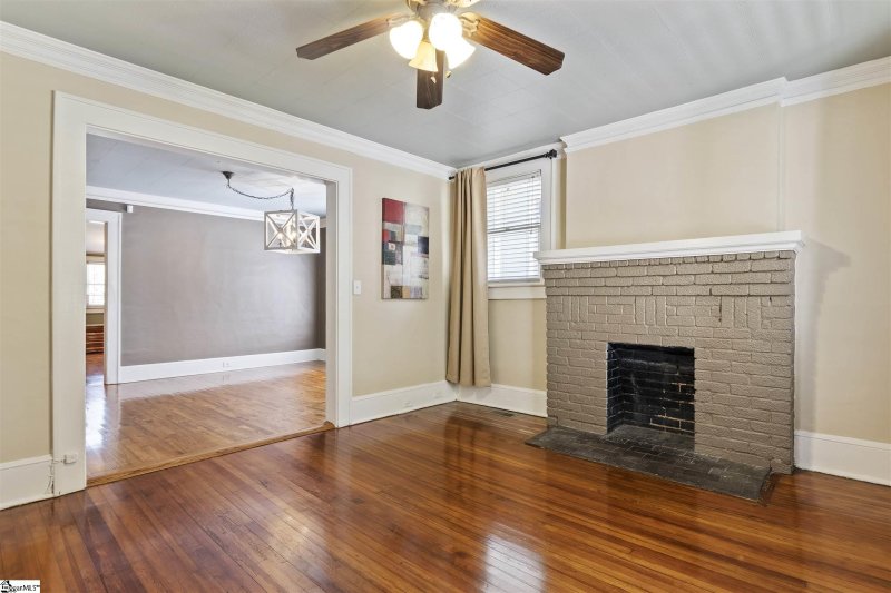 Property image 3 at 122 Ebaugh Avenue, Greenville, SC 29607