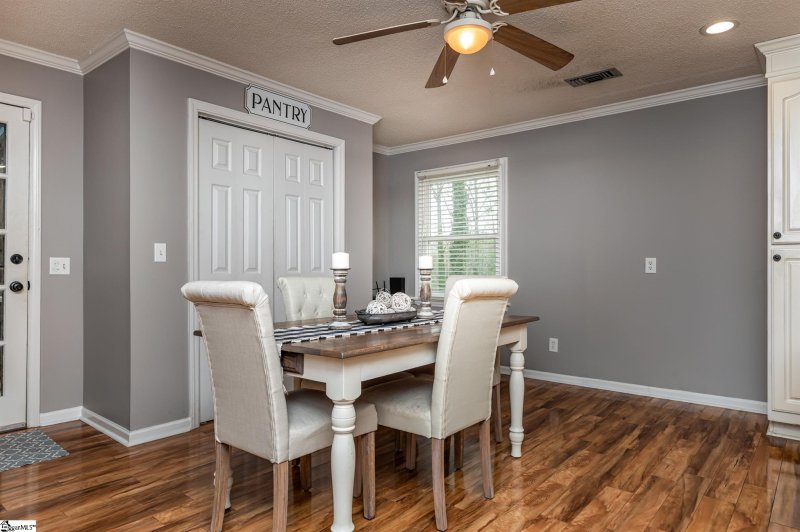 Property image 5 at 100 Bellview Drive, Taylors, SC 29687