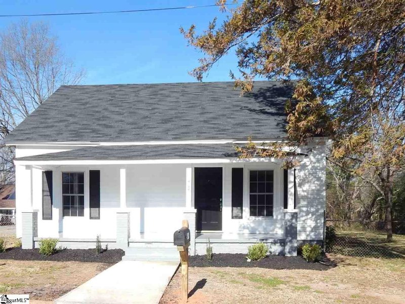 Property image 3 at 404 Blair Street, Easley, SC 29640