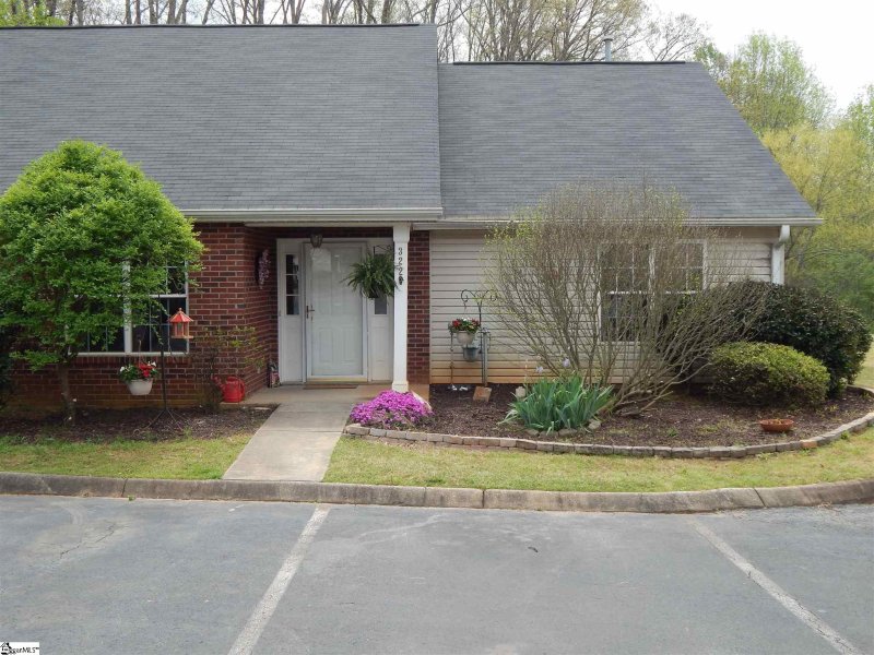 322 Woodruff Park Lane