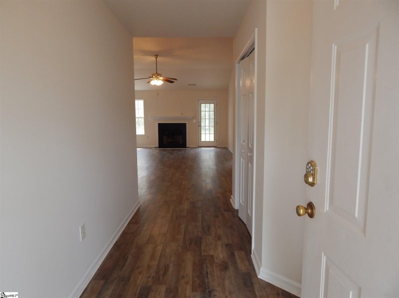 Property image 2 at 322 Woodruff Park Lane, Simpsonville, SC 29681