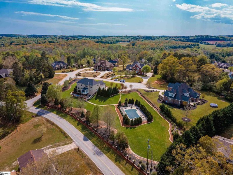 Property image 2 at 100 Bent Willow Way, Easley, SC 29642