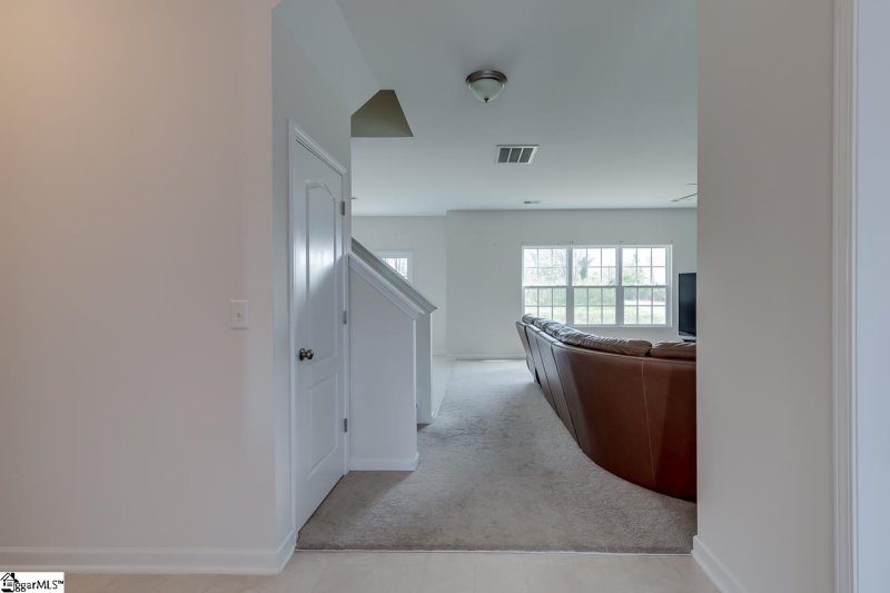 Property image 4 at 4 Hurshfield Court, Taylors, SC 29687
