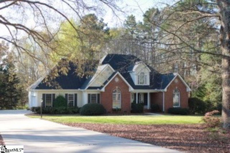 Property image 2 at 107 Surrey Court, Easley, SC 29642