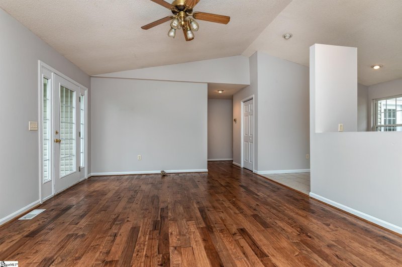 Property image 5 at 700 Twilight Court, Seneca, SC 29672-0550