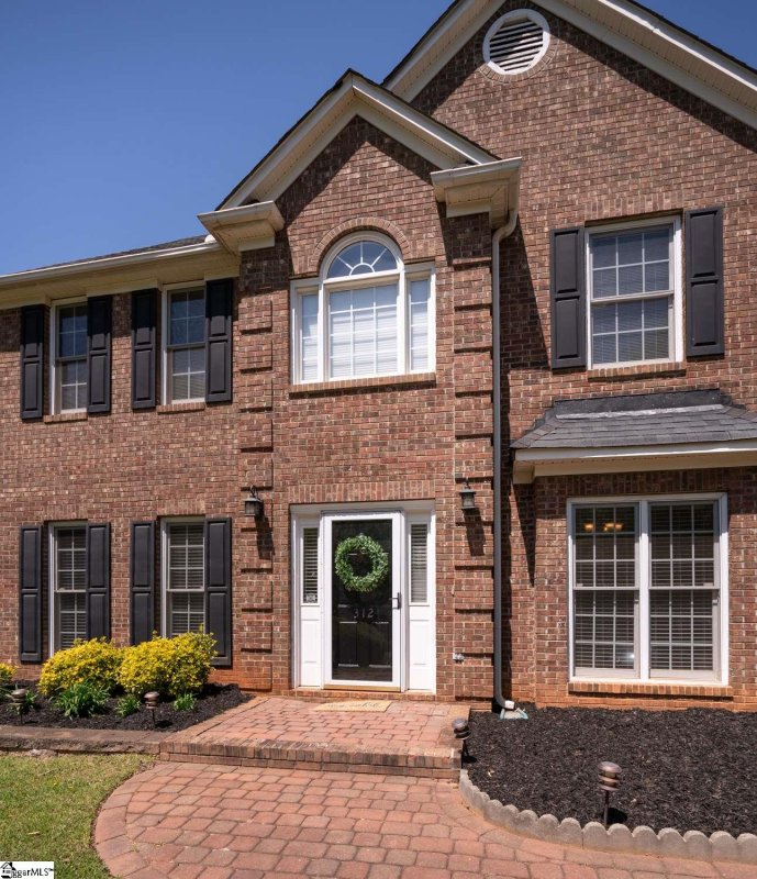 Property image 2 at 312 Chetsworth Lane, Greenville, SC 29607