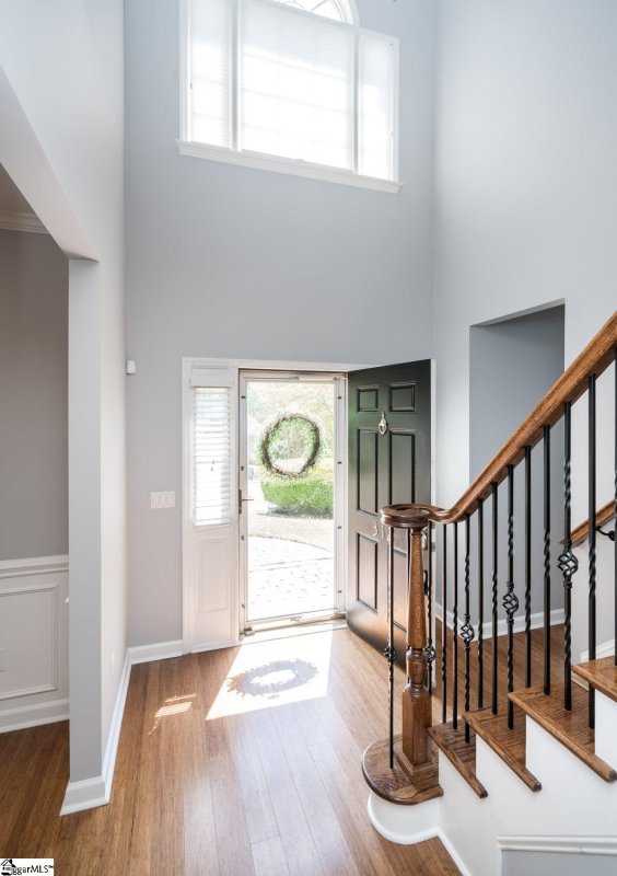 Property image 3 at 312 Chetsworth Lane, Greenville, SC 29607