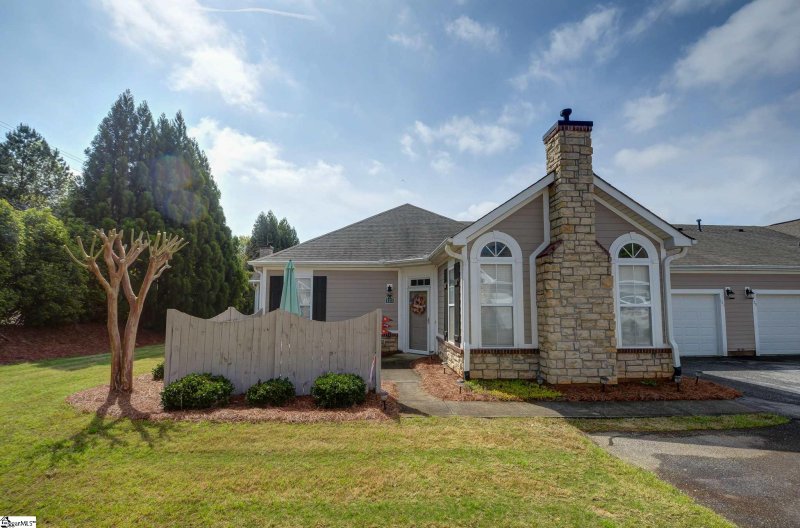 Property image 2 at 121 Ravines Lane, Spartanburg, SC 29301