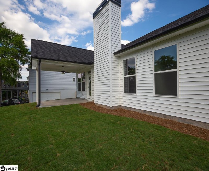 Property image 3 at 9 Saddle Ridge Court, Taylors, SC 29687