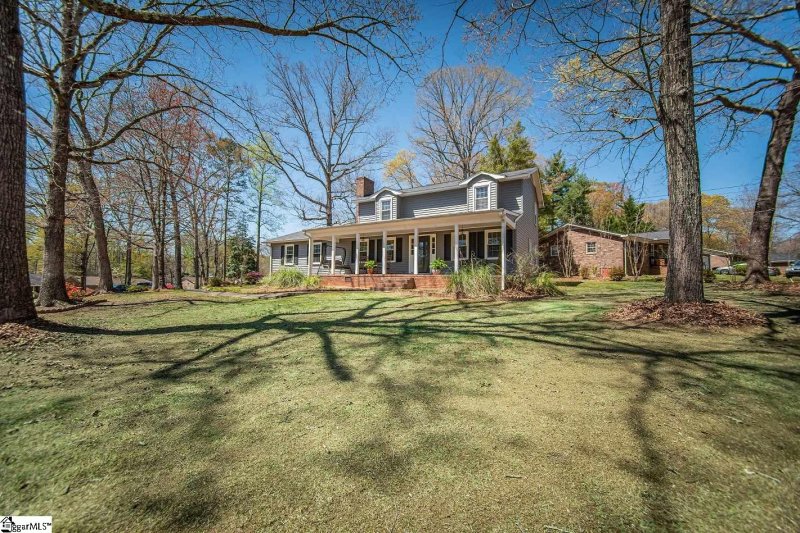 Property image 2 at 403 Heathwood Drive, Taylors, SC 29687