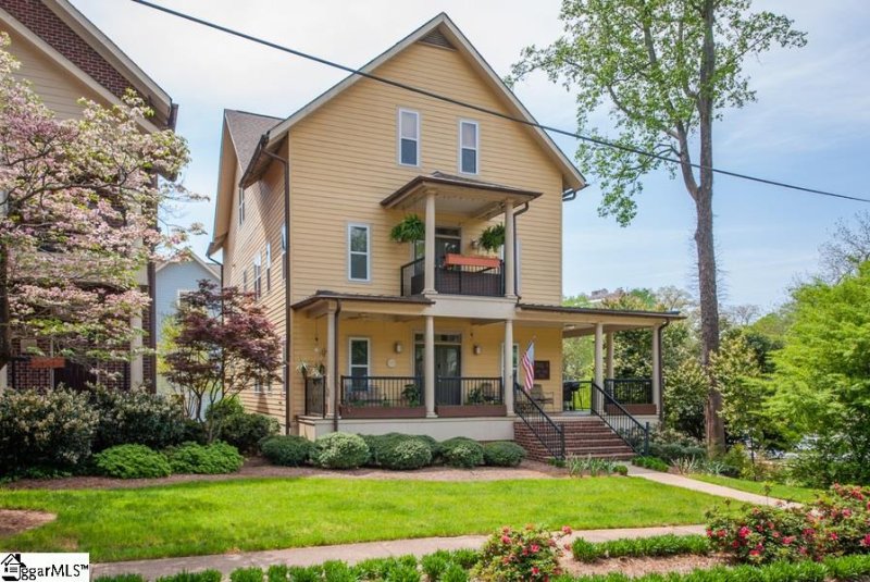Property image 2 at 204 E Park Avenue, Greenville, SC 29601